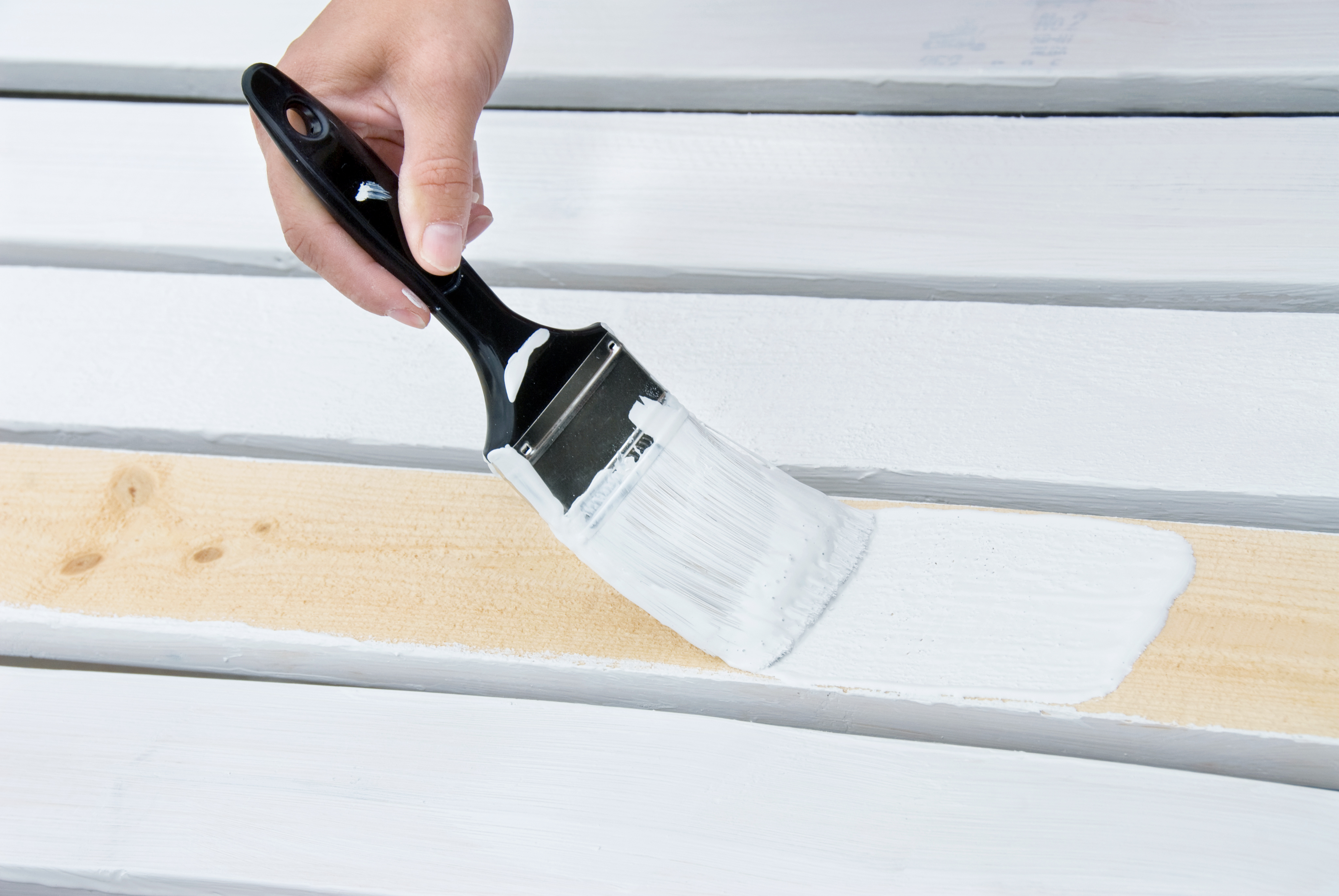 Painting wooden slats